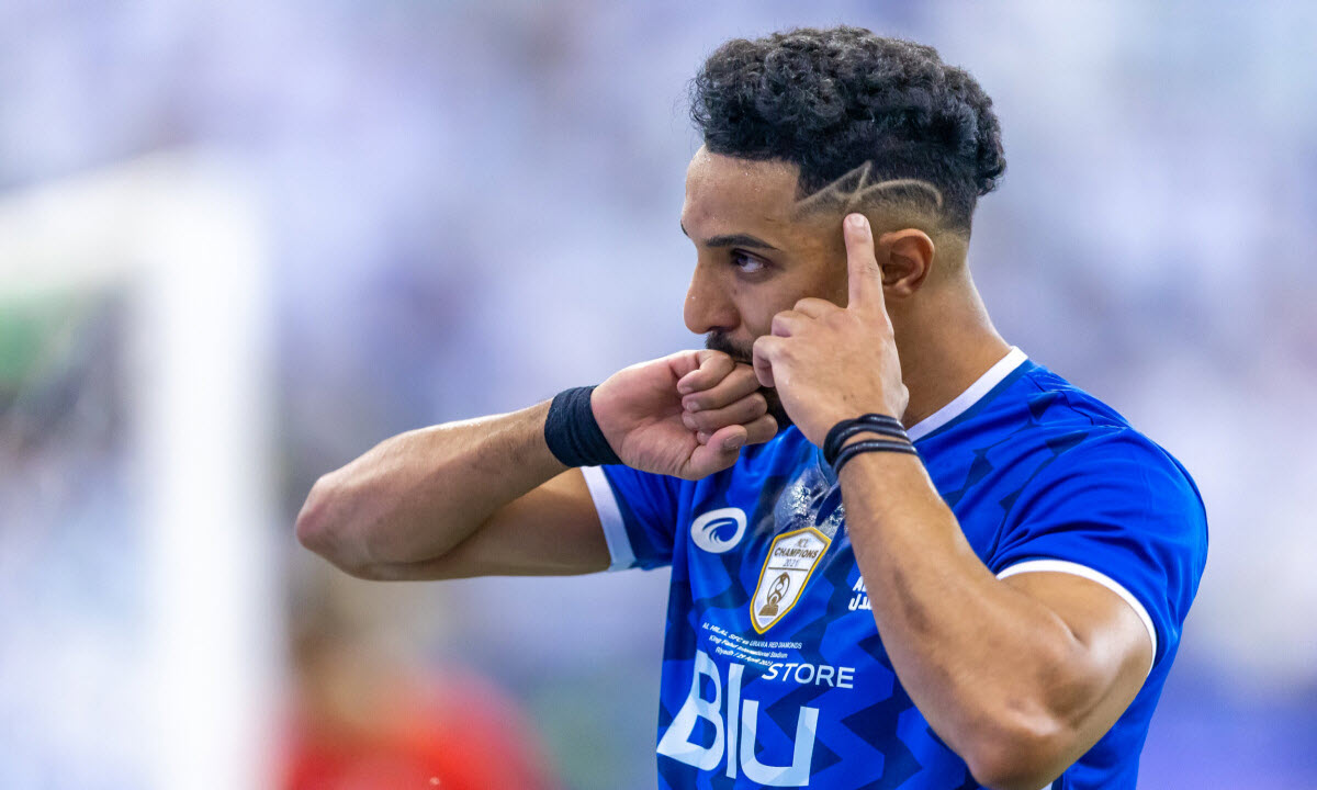 اللاعب سالم الدوسري وفريق الهلال السعودي